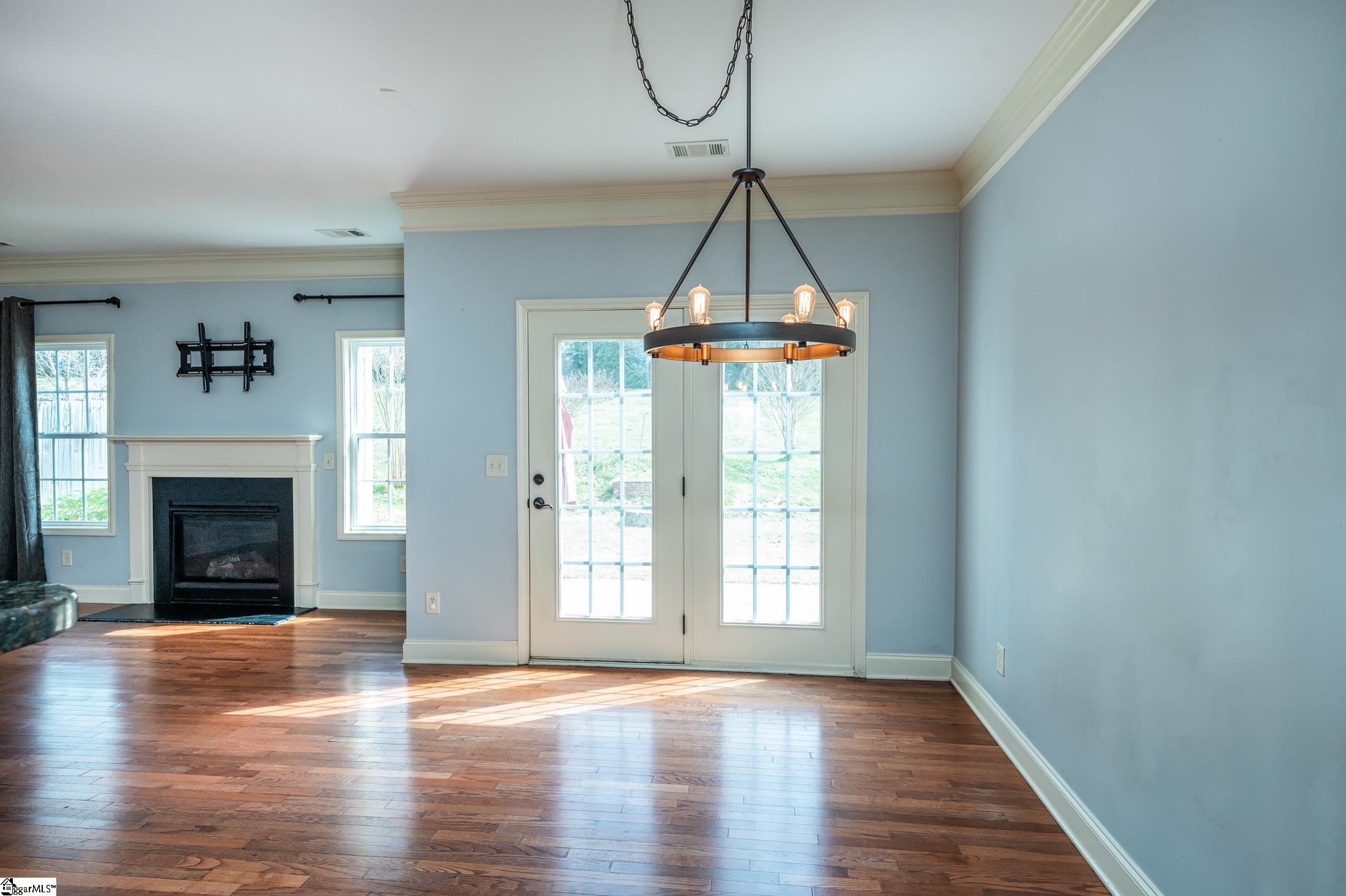 240 Barbours Lane Greenville, SC 29607 - Photo 16 of 36 Gallery Image 16