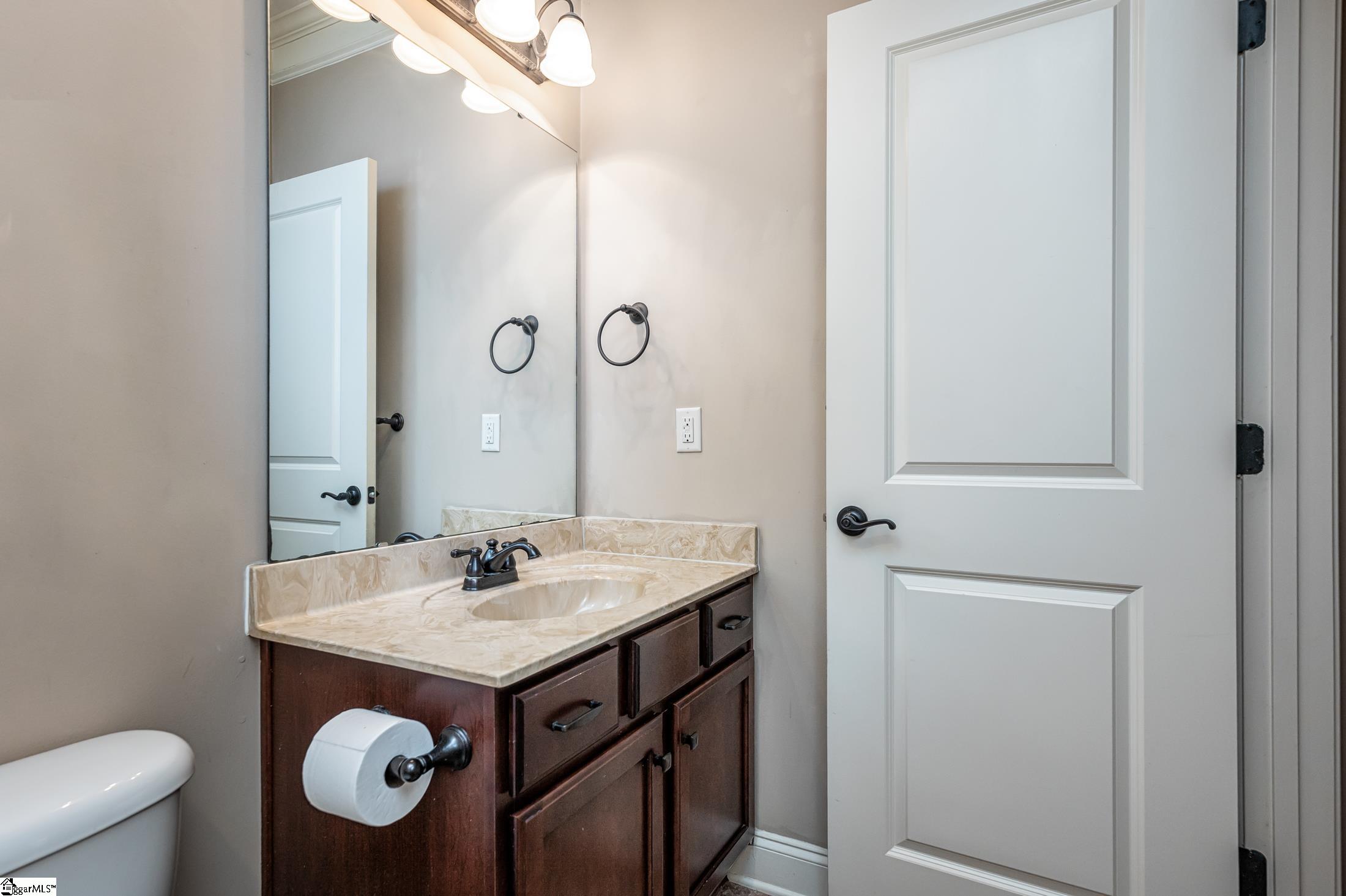 240 Barbours Lane Greenville, SC 29607 - Photo 19 of 36 Gallery Image 19