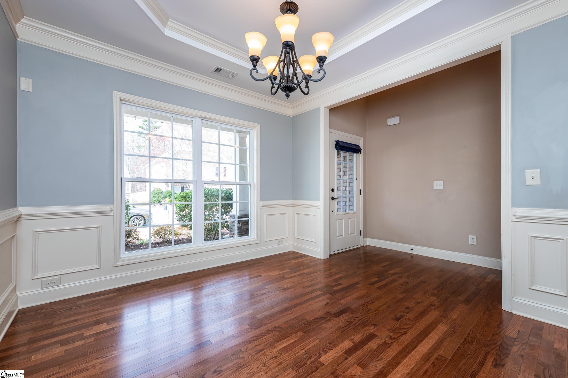 240 Barbours Lane Greenville, SC 29607 - Photo 5 of 36 Gallery Image 5