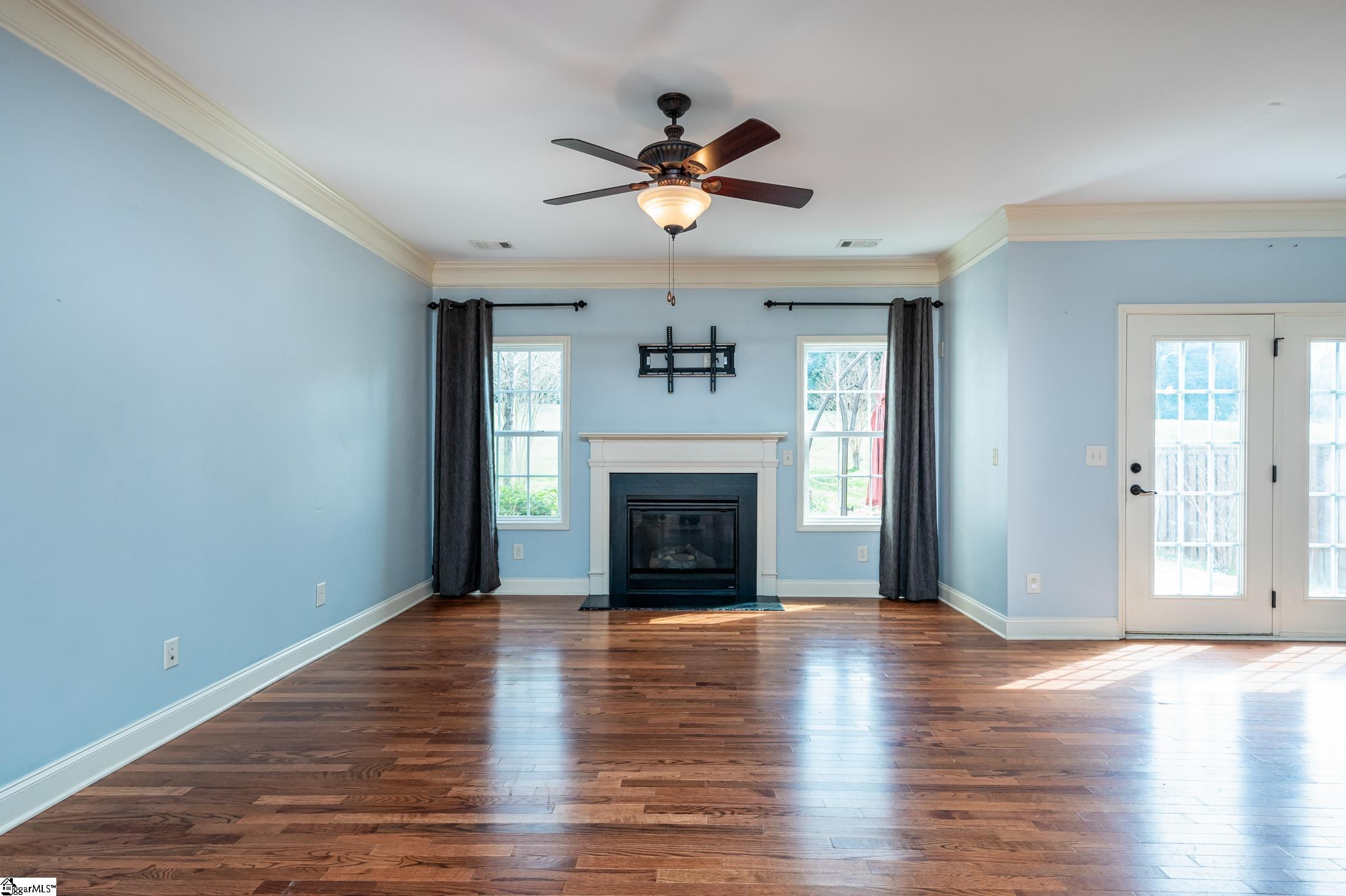 240 Barbours Lane Greenville, SC 29607 - Photo 7 of 36 Gallery Image 7