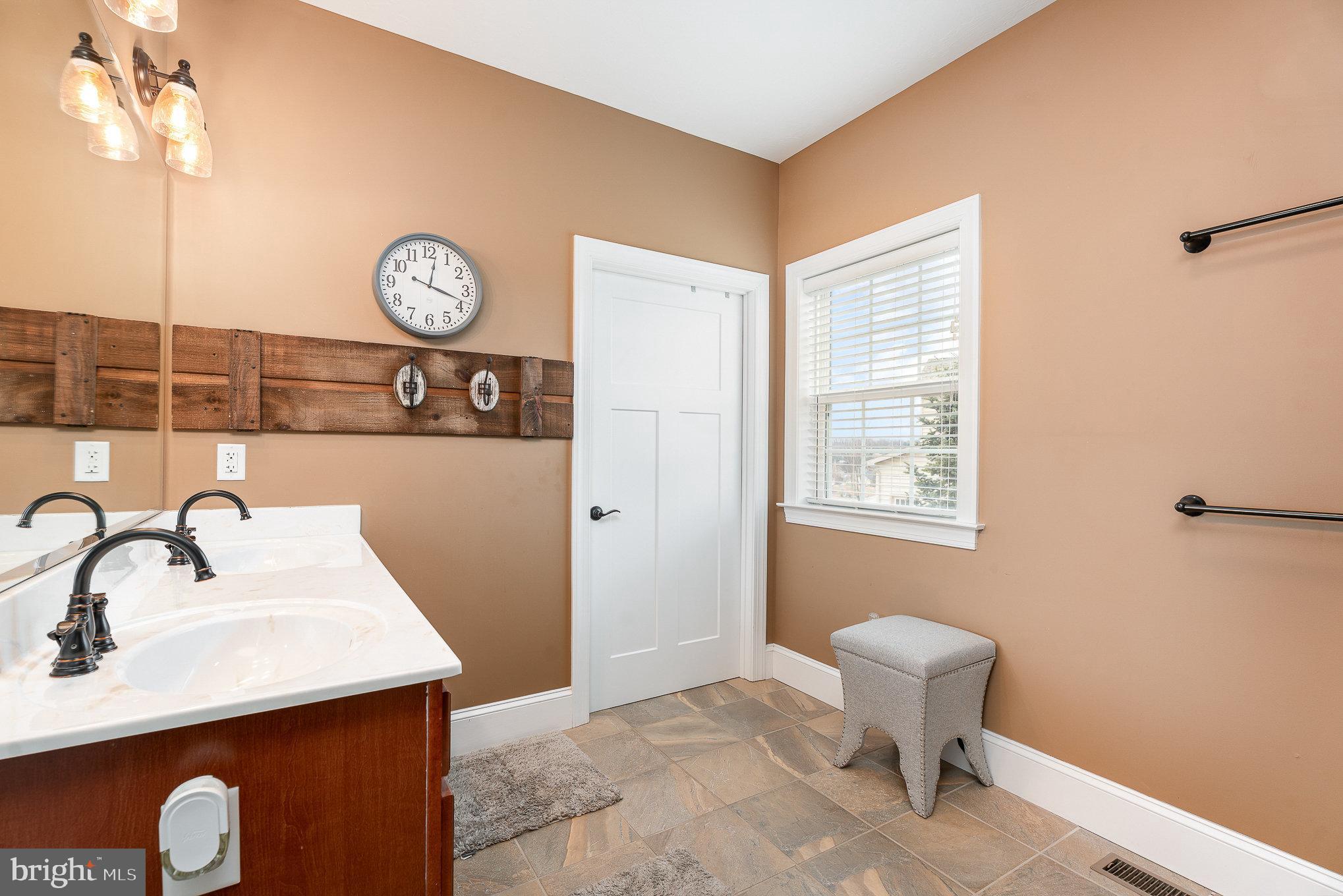 156 Fawn Hill Road Hanover, PA 17331 - Photo 17 of 61