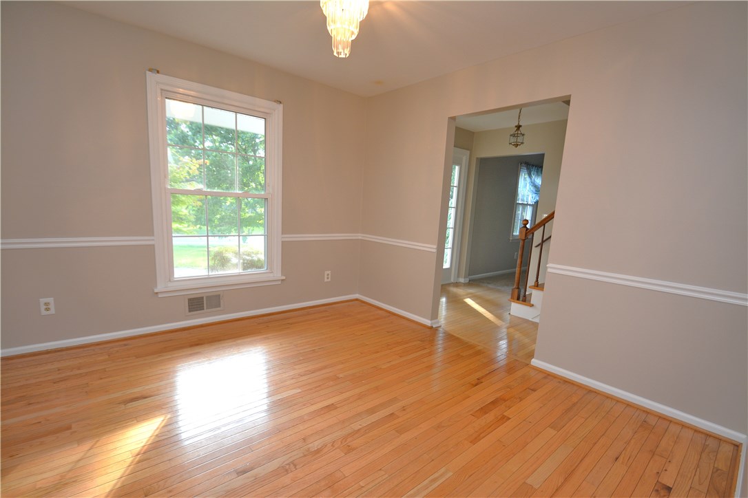 160 Tobey Road Pittsford, NY 14534 - Photo 3 of 18