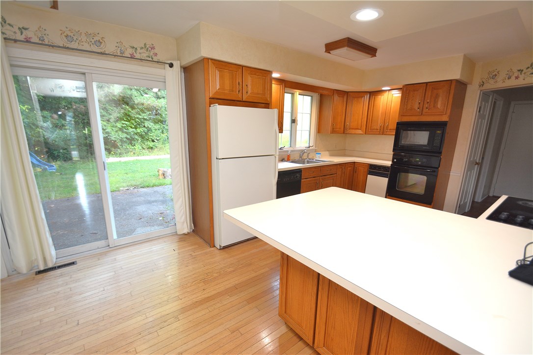 160 Tobey Road Pittsford, NY 14534 - Photo 7 of 18