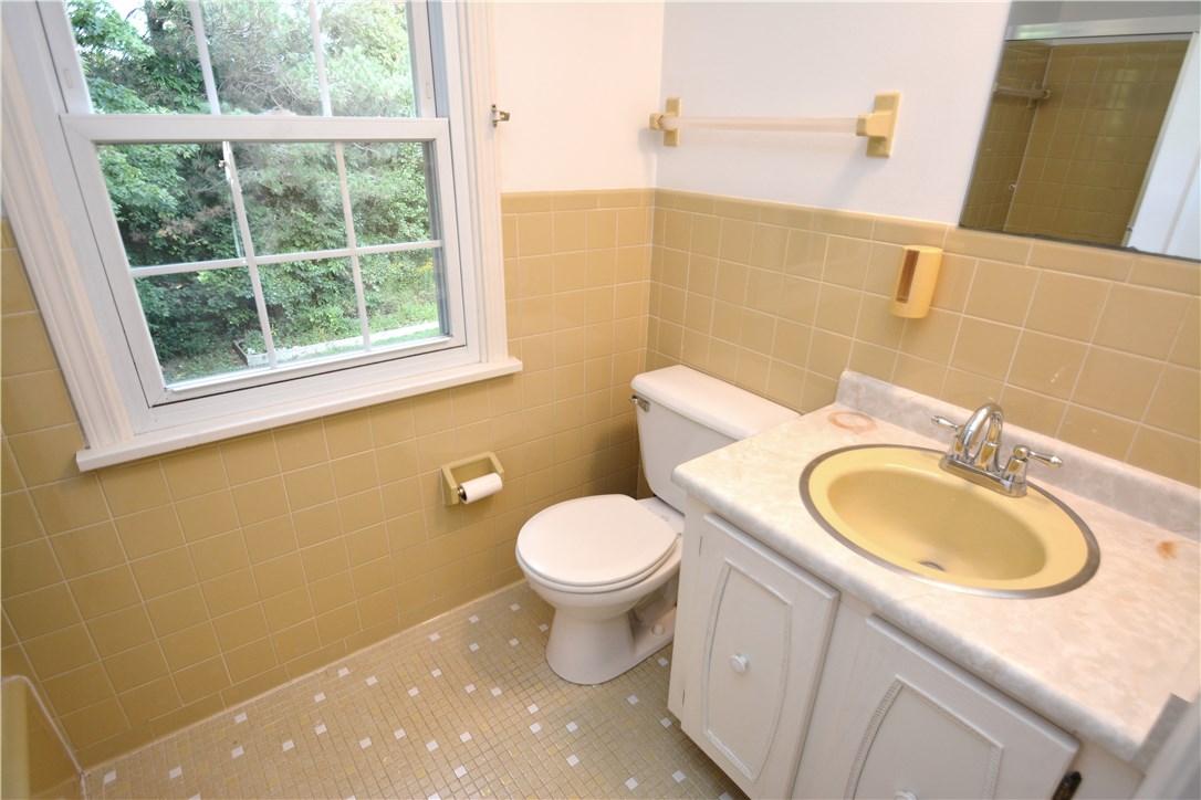 160 Tobey Road Pittsford, NY 14534 - Photo 10 of 18