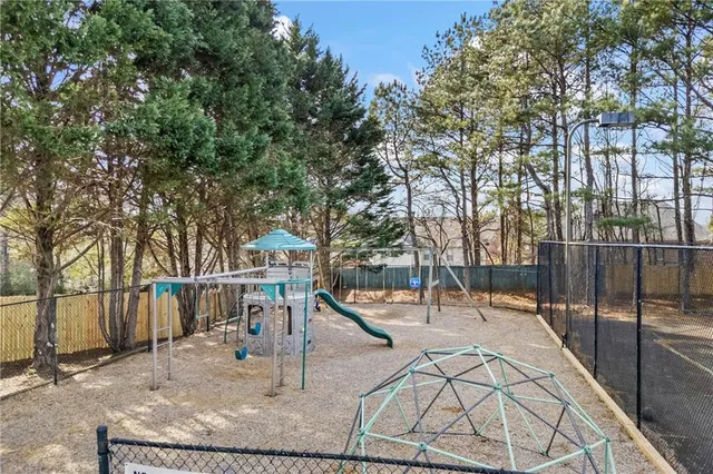 $385,000 | 1500 Smoke Hill Drive Northeast, Hoschton, GA 30548