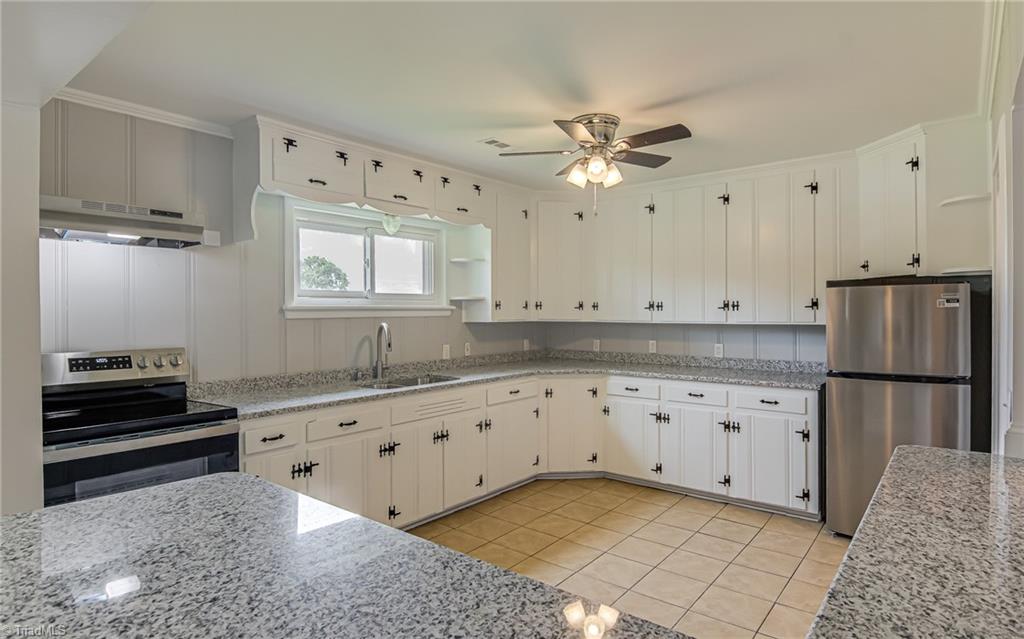 4249 High Point Road Winston-Salem, NC 27107 - Photo 14 of 30 Gallery Image 14