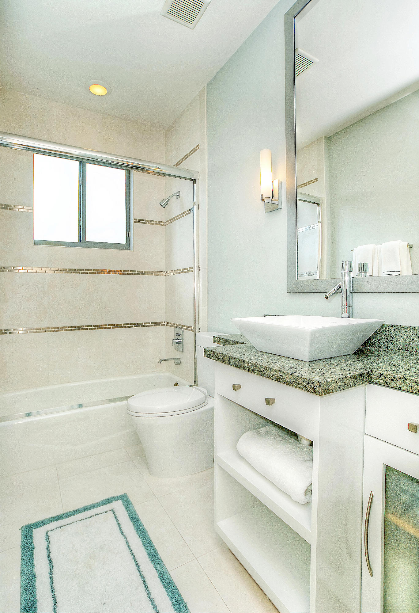 265 Northeast 3rd Street Boca Raton, FL 33432 - Photo 20 of 22 bath1