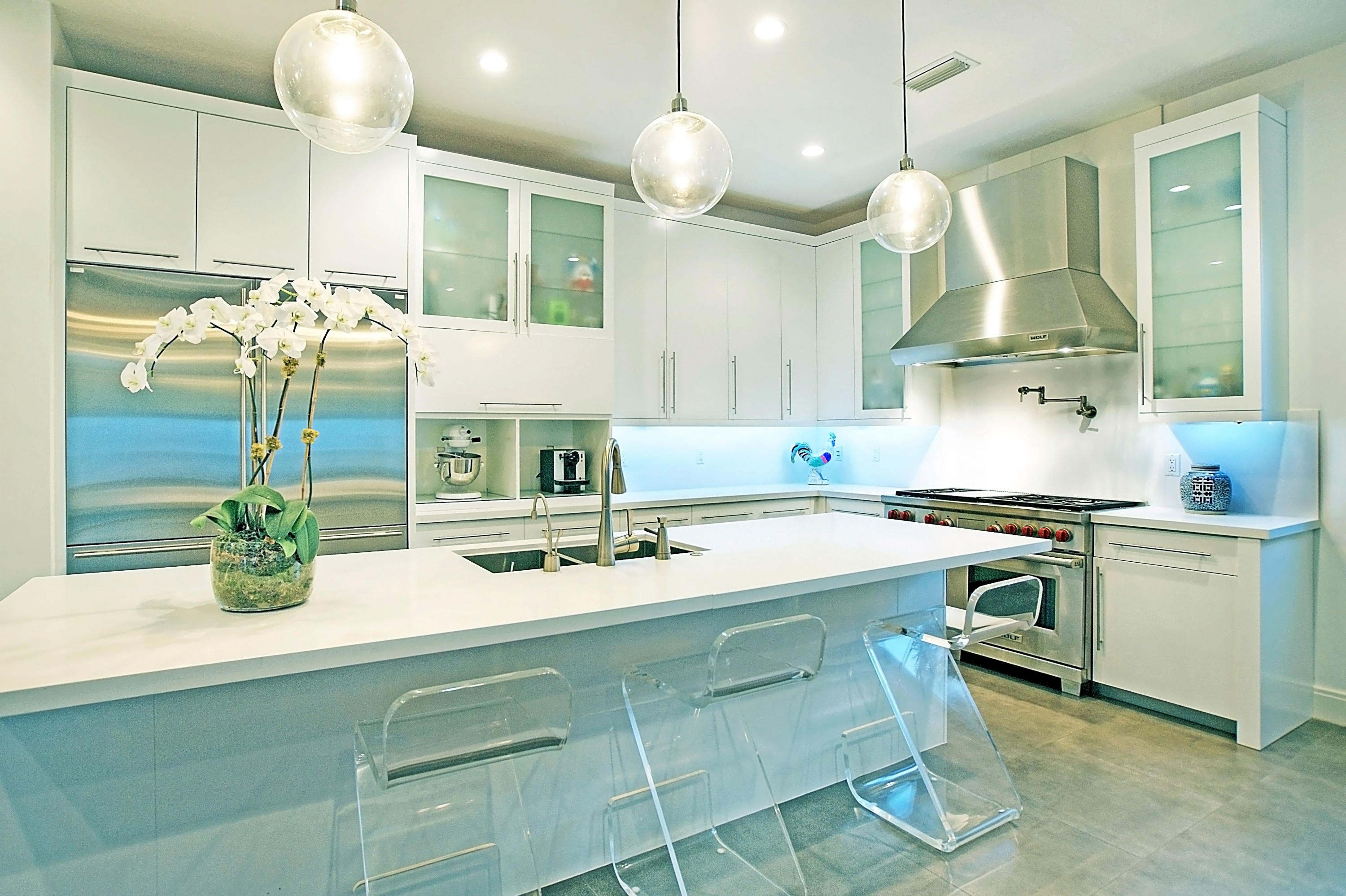 265 Northeast 3rd Street Boca Raton, FL 33432 - Photo 6 of 22 kitchen