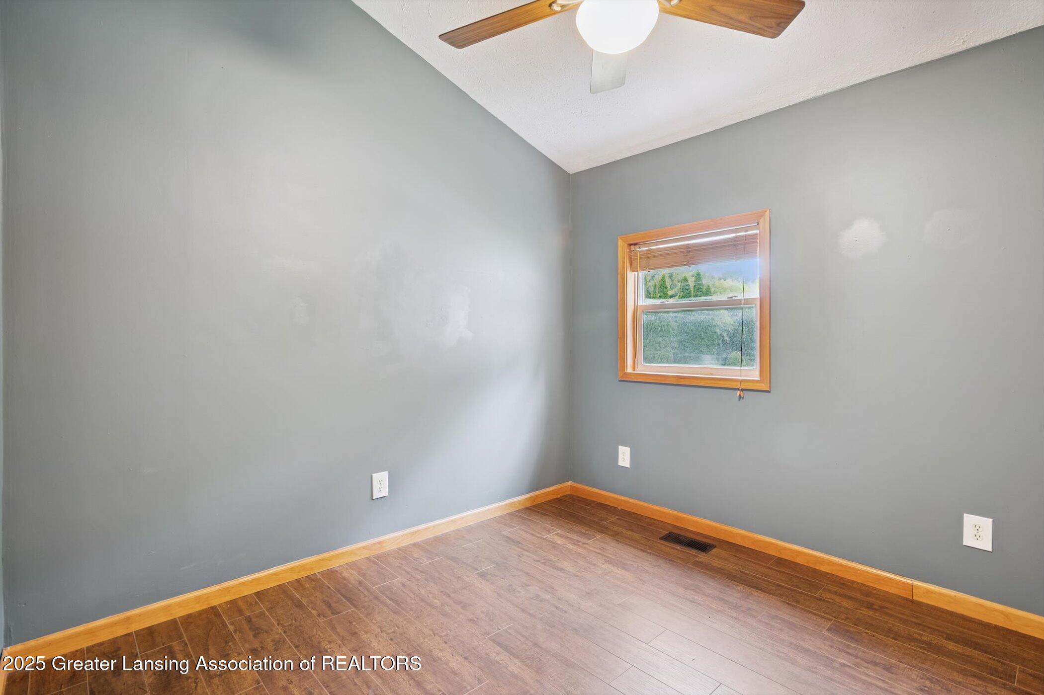 2310 Gilbert Road Lansing, MI 48911 - Photo 18 of 32 Bedroom