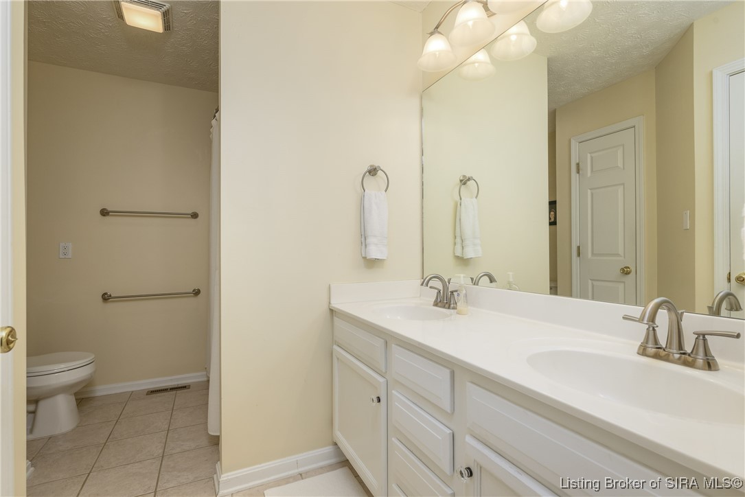 2011 Brookstone Way Georgetown, IN 47122 - Photo 15 of 46 Gallery Image 15
