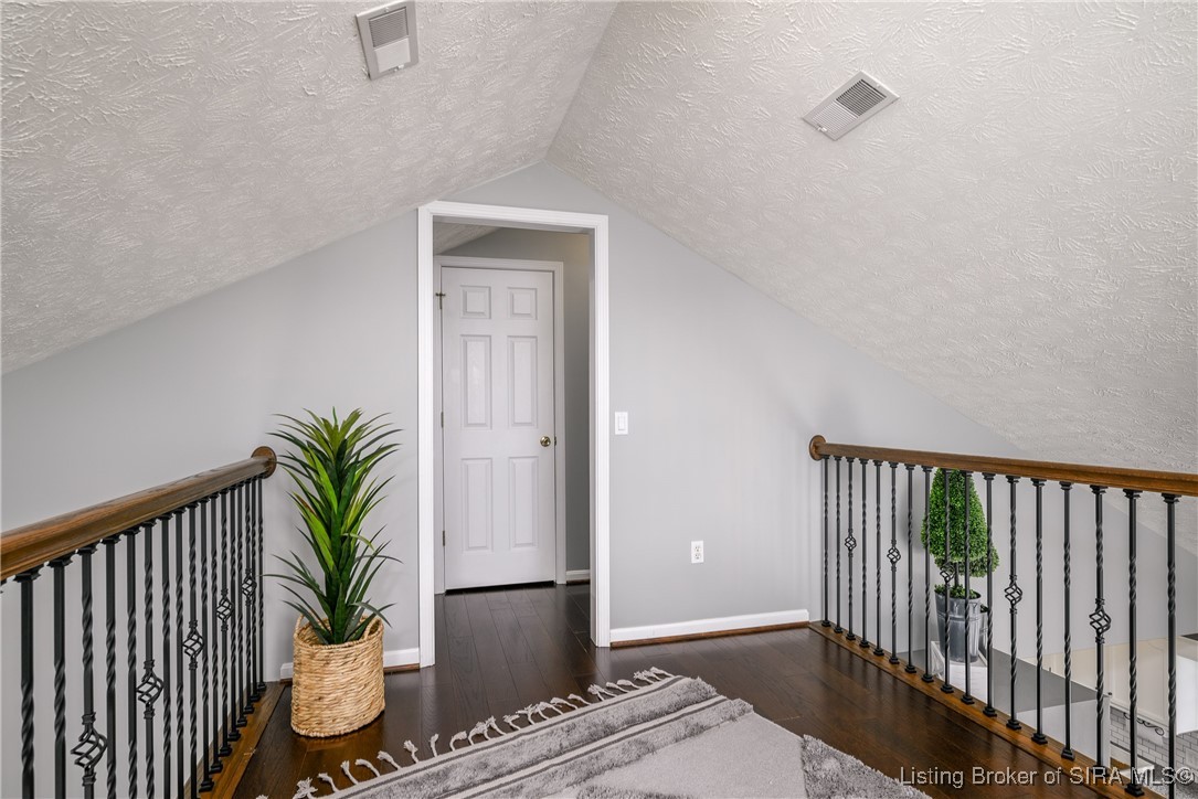 2011 Brookstone Way Georgetown, IN 47122 - Photo 21 of 46 Gallery Image 21