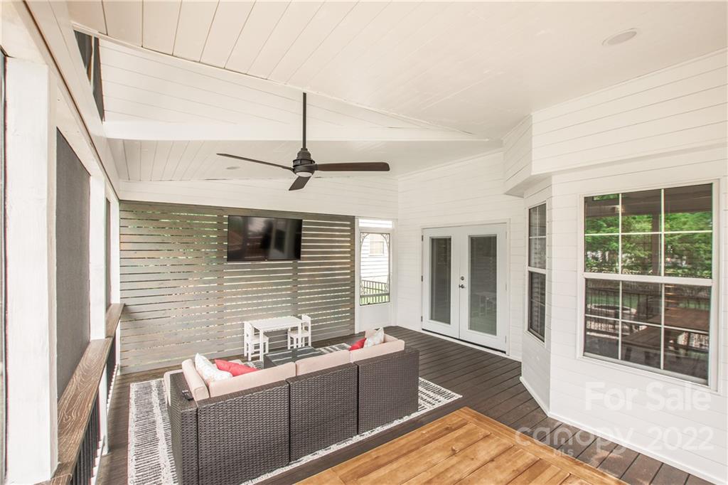 5901 Creft Circle Indian Trail, NC 28079 - Photo 23 of 26 a living room with furniture