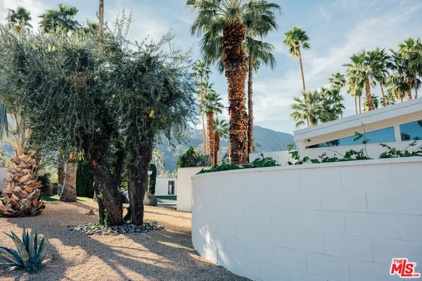 $15,000 | 922 East Anza Drive, Palm Springs, CA 92264
