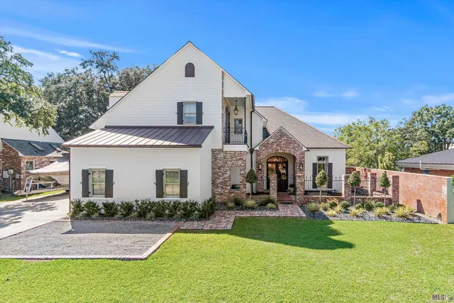 $1,575,000 | 2218 Dove Hollow Drive, Baton Rouge, LA 70809