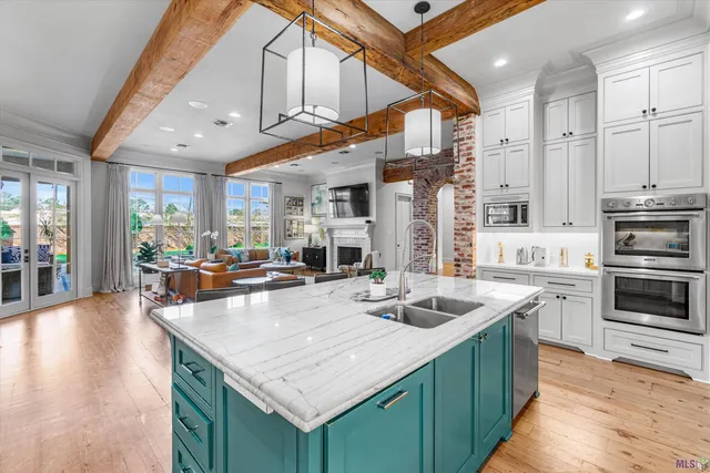 $1,575,000 | 2218 Dove Hollow Drive, Baton Rouge, LA 70809