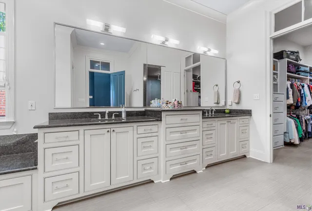 $1,575,000 | 2218 Dove Hollow Drive, Baton Rouge, LA 70809