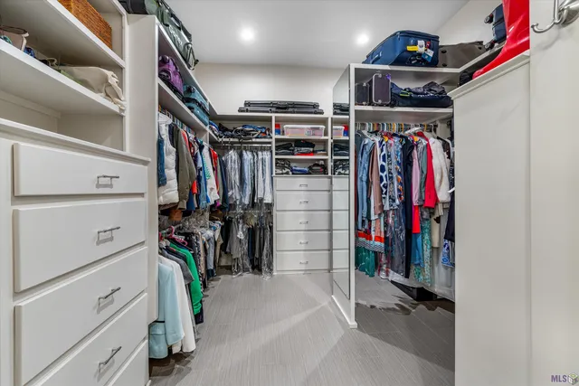 $1,575,000 | 2218 Dove Hollow Drive, Baton Rouge, LA 70809