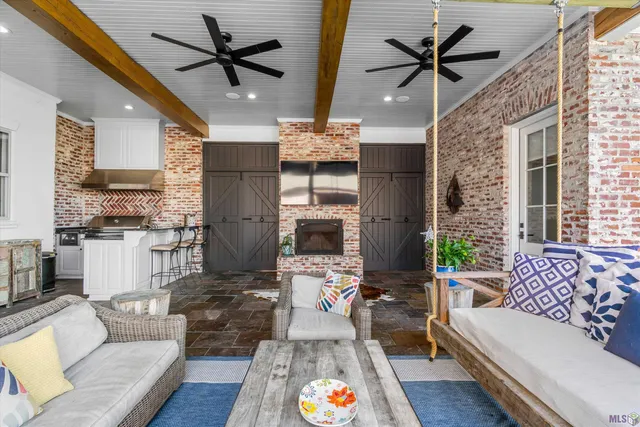 $1,575,000 | 2218 Dove Hollow Drive, Baton Rouge, LA 70809