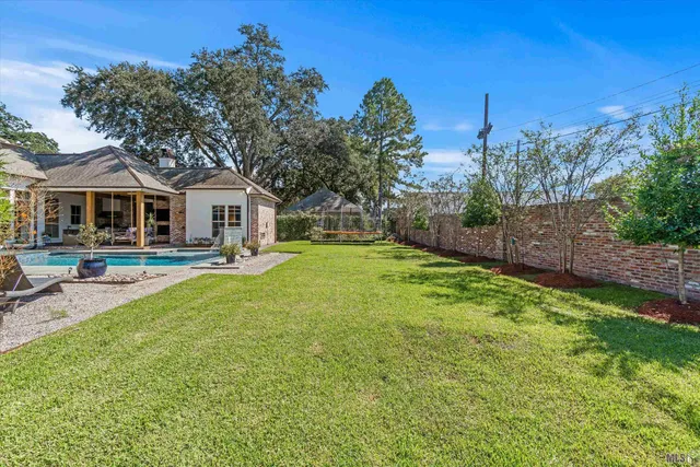 $1,575,000 | 2218 Dove Hollow Drive, Baton Rouge, LA 70809