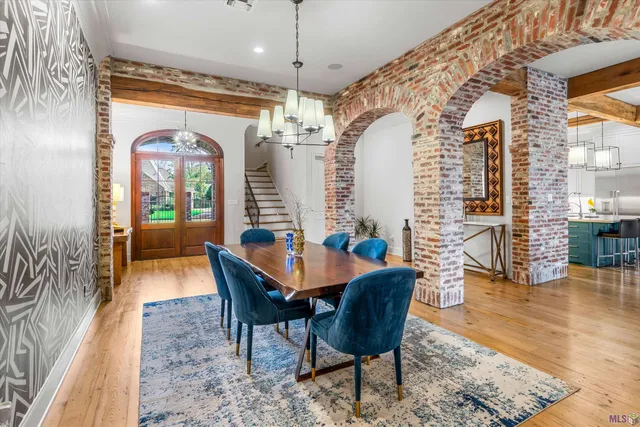 $1,575,000 | 2218 Dove Hollow Drive, Baton Rouge, LA 70809