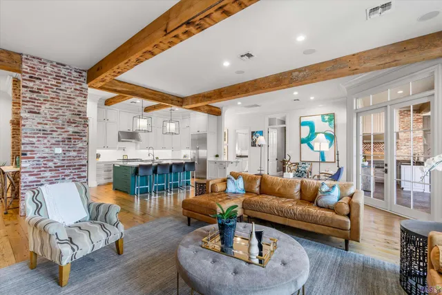 $1,575,000 | 2218 Dove Hollow Drive, Baton Rouge, LA 70809