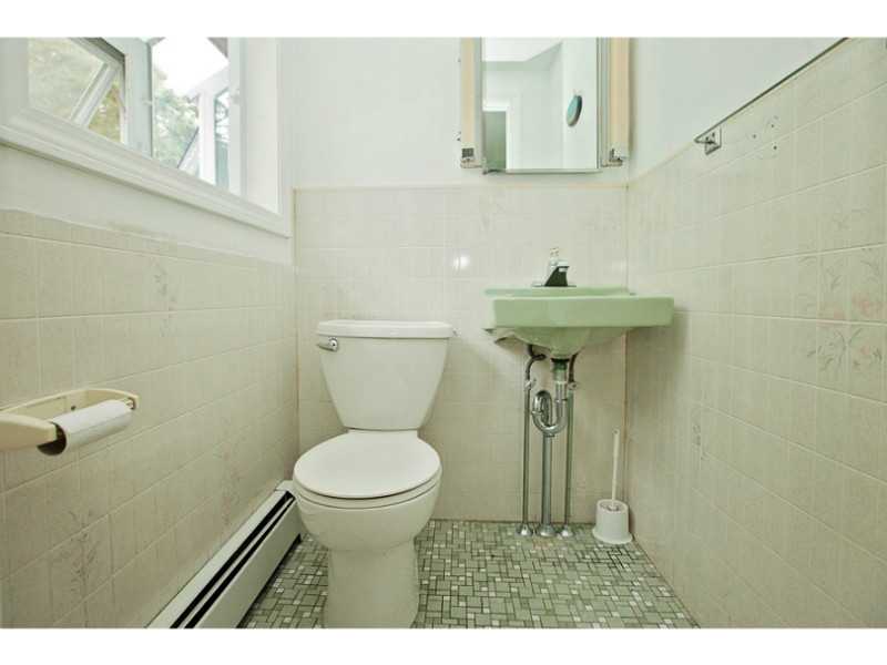 150 Old Bulgarmarsh Road Tiverton, RI 02878 - Photo 10 of 24 Bathroom.