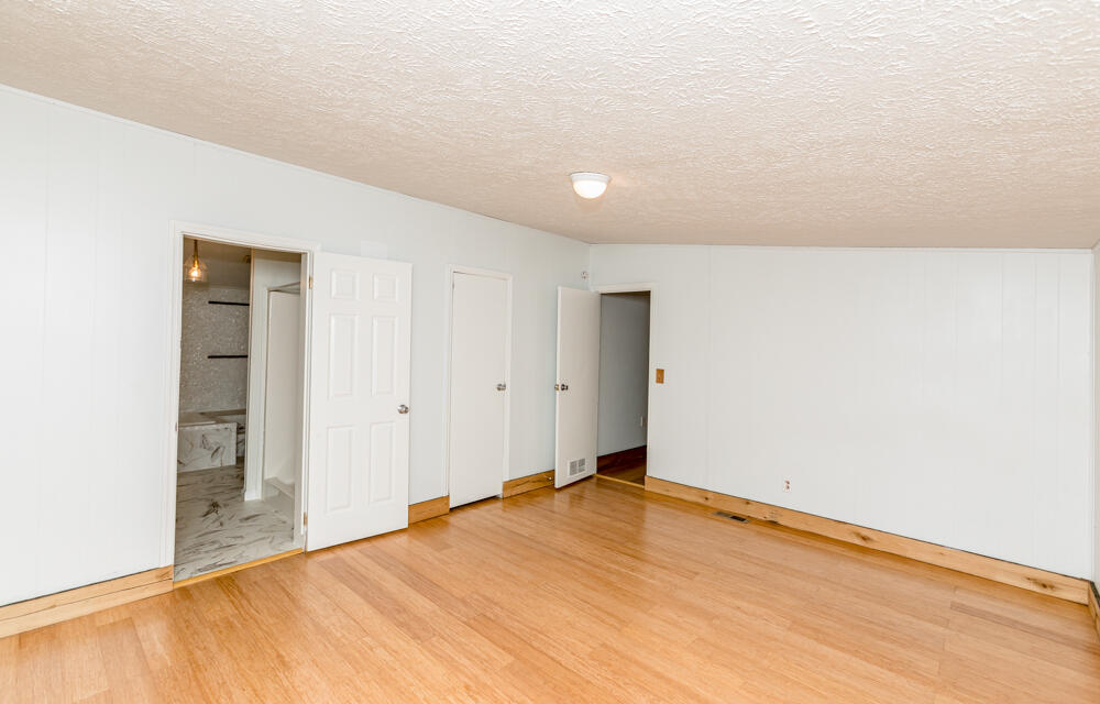 2060 Cedar Road Stamping Ground, KY 40379 - Photo 24 of 37 Bedroom