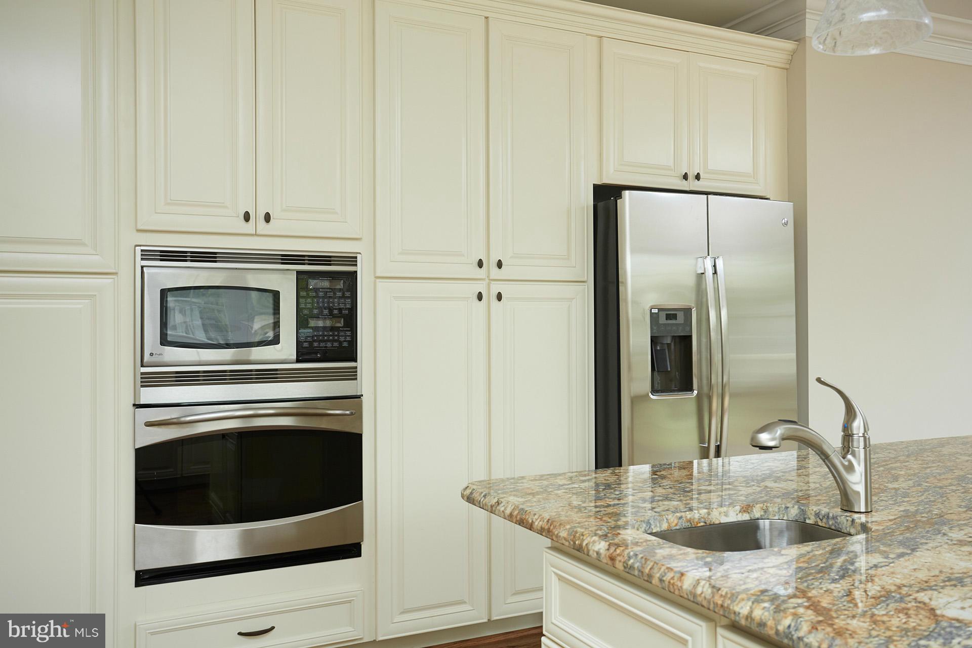 4309 Franconia Road Alexandria, VA 22310 - Photo 10 of 30 Built In Oven and Microwave