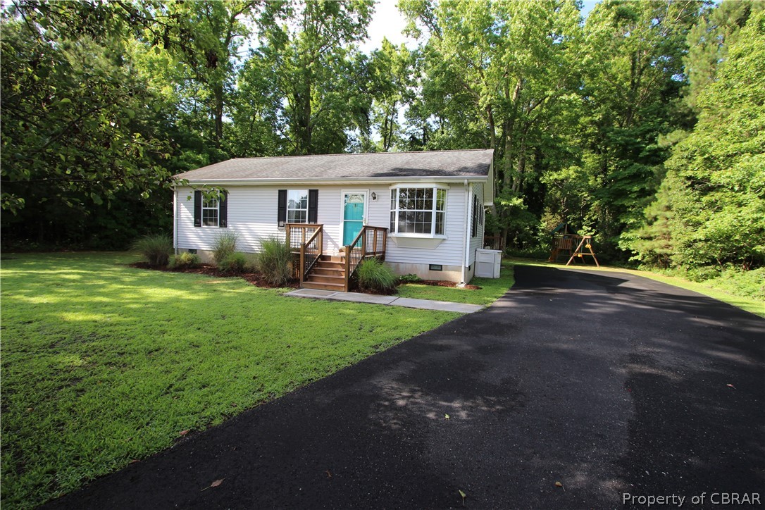 324 Sand Bank Road Port Haywood, VA 23138 - Photo 2 of 35