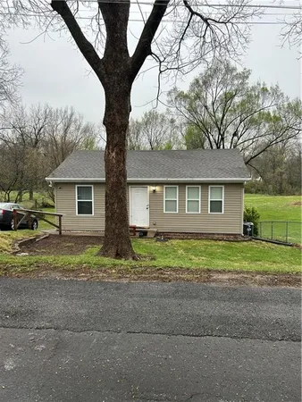 $185,000 | 2514 South Race Avenue, Independence, MO 64052