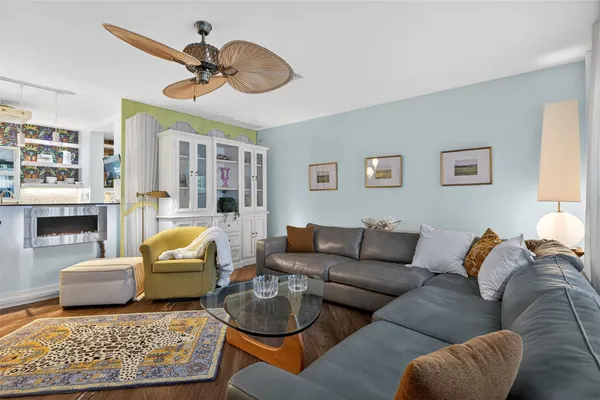 $5,500 | 318 Northeast 26th Street, Wilton Manors, FL 33305