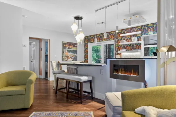 $5,500 | 318 Northeast 26th Street, Wilton Manors, FL 33305