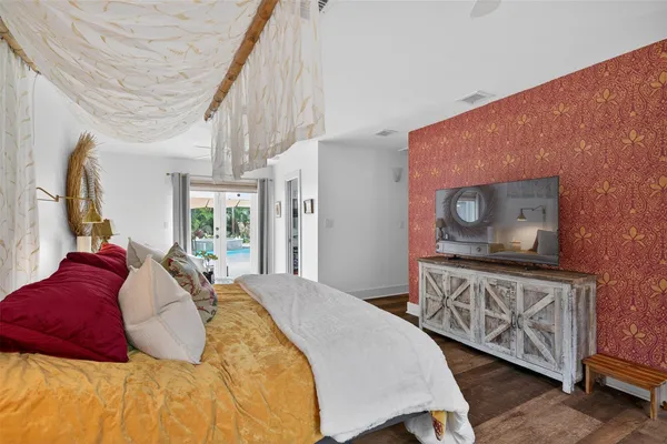 $5,500 | 318 Northeast 26th Street, Wilton Manors, FL 33305