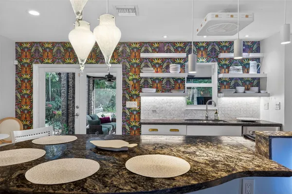 $5,500 | 318 Northeast 26th Street, Wilton Manors, FL 33305