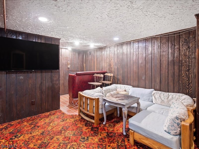 76 Long Hill Road Gillette, NJ 07933 - Photo 22 of 29