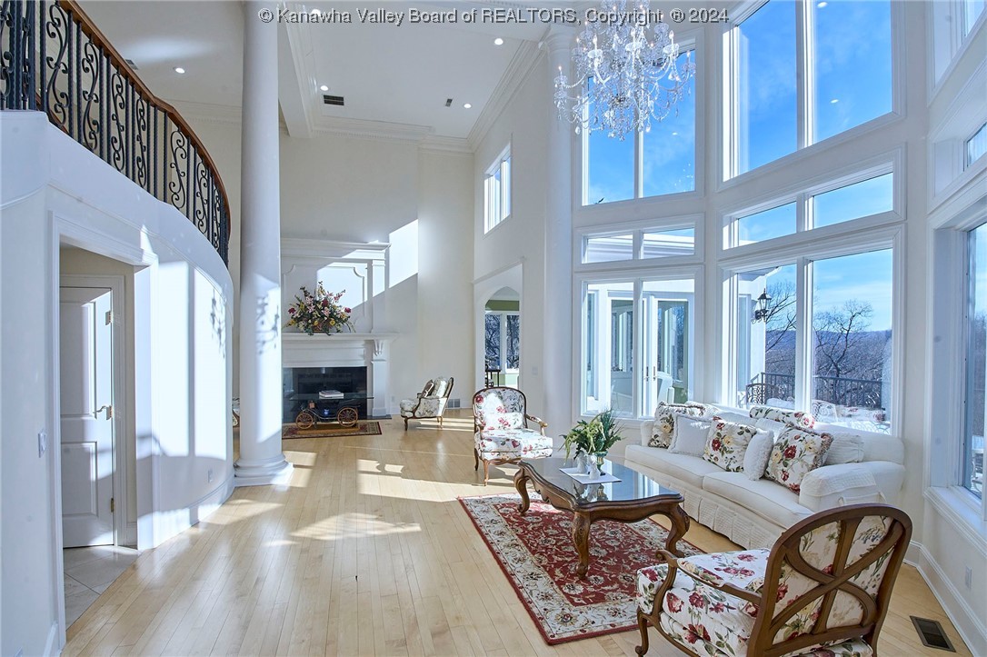 23 Foxchase Road Charleston, WV 25304 - Photo 4 of 50 Gallery Image 4