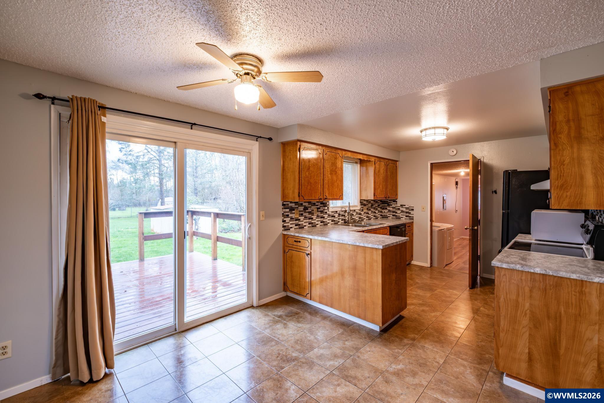 39924 Stayton Scio Road Scio, OR 97374 - Photo 12 of 32