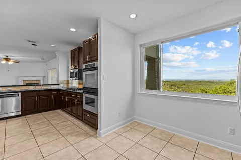 $959,000 | 5724 Brittlyns Court, Austin, TX 78730