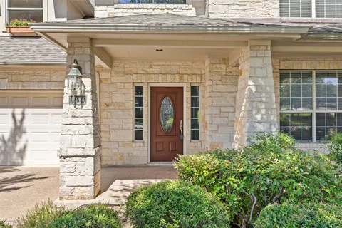 $959,000 | 5724 Brittlyns Court, Austin, TX 78730