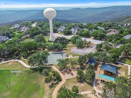 $959,000 | 5724 Brittlyns Court, Austin, TX 78730