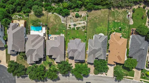 $959,000 | 5724 Brittlyns Court, Austin, TX 78730