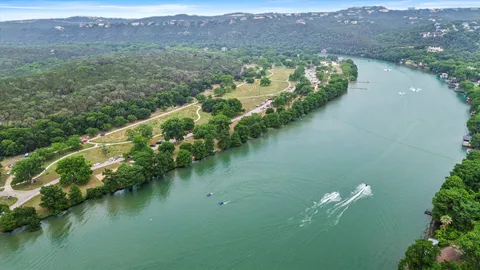 $959,000 | 5724 Brittlyns Court, Austin, TX 78730