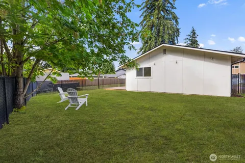 $425,000 | 11829 Southeast 318th Place, Auburn, WA 98092