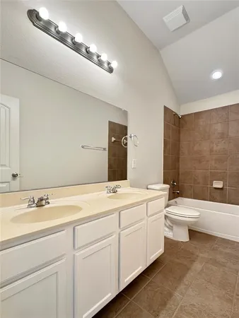 $2,800 | 5212 Fringetree Drive, McKinney, TX 75071