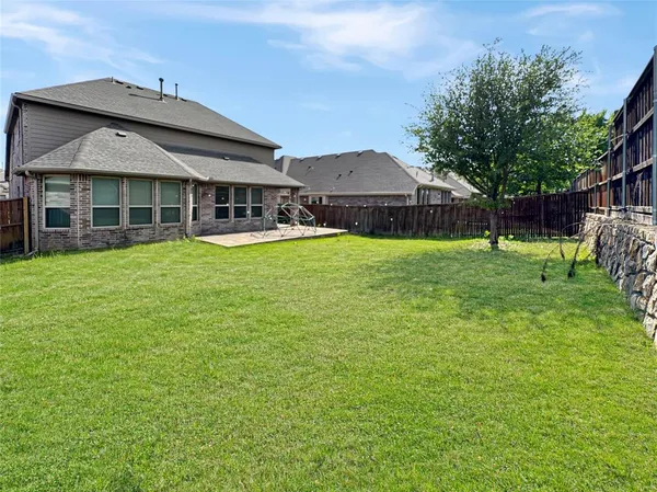 $2,800 | 5212 Fringetree Drive, McKinney, TX 75071