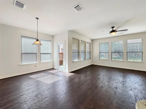 $2,800 | 5212 Fringetree Drive, McKinney, TX 75071