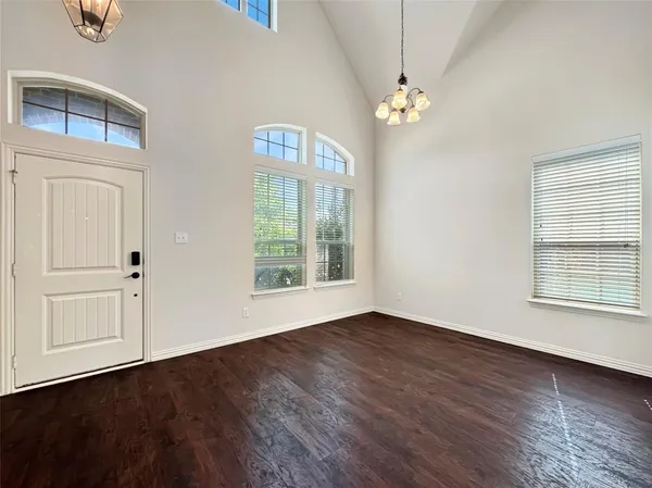 $2,800 | 5212 Fringetree Drive, McKinney, TX 75071