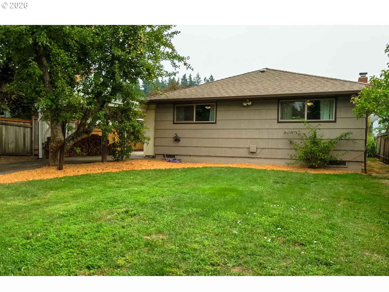 2682 Harris Street Eugene, OR 97405 - Photo 11 of 31