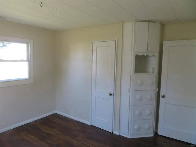 $124,900 | 1235 East 3rd Street, Mount Vernon, IN 47620