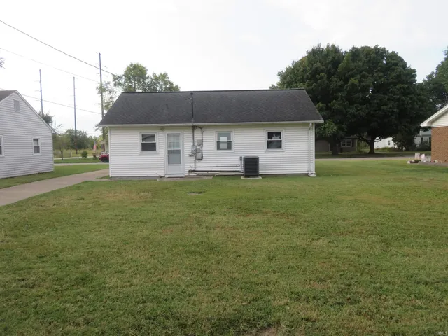 $124,900 | 1235 East 3rd Street, Mount Vernon, IN 47620